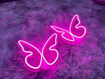 Use Neon Aesthetic Bedroom Signs To Be Trendy!