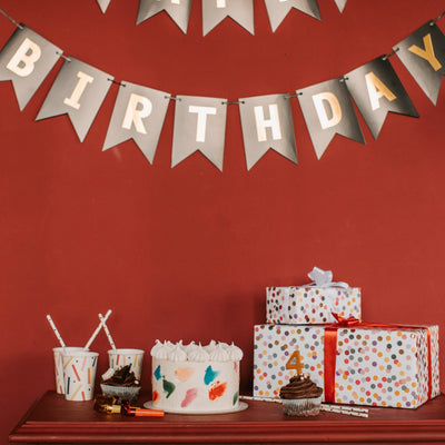 Red Birthday Decorations: How To Throw A Red Themed Birthday Party!