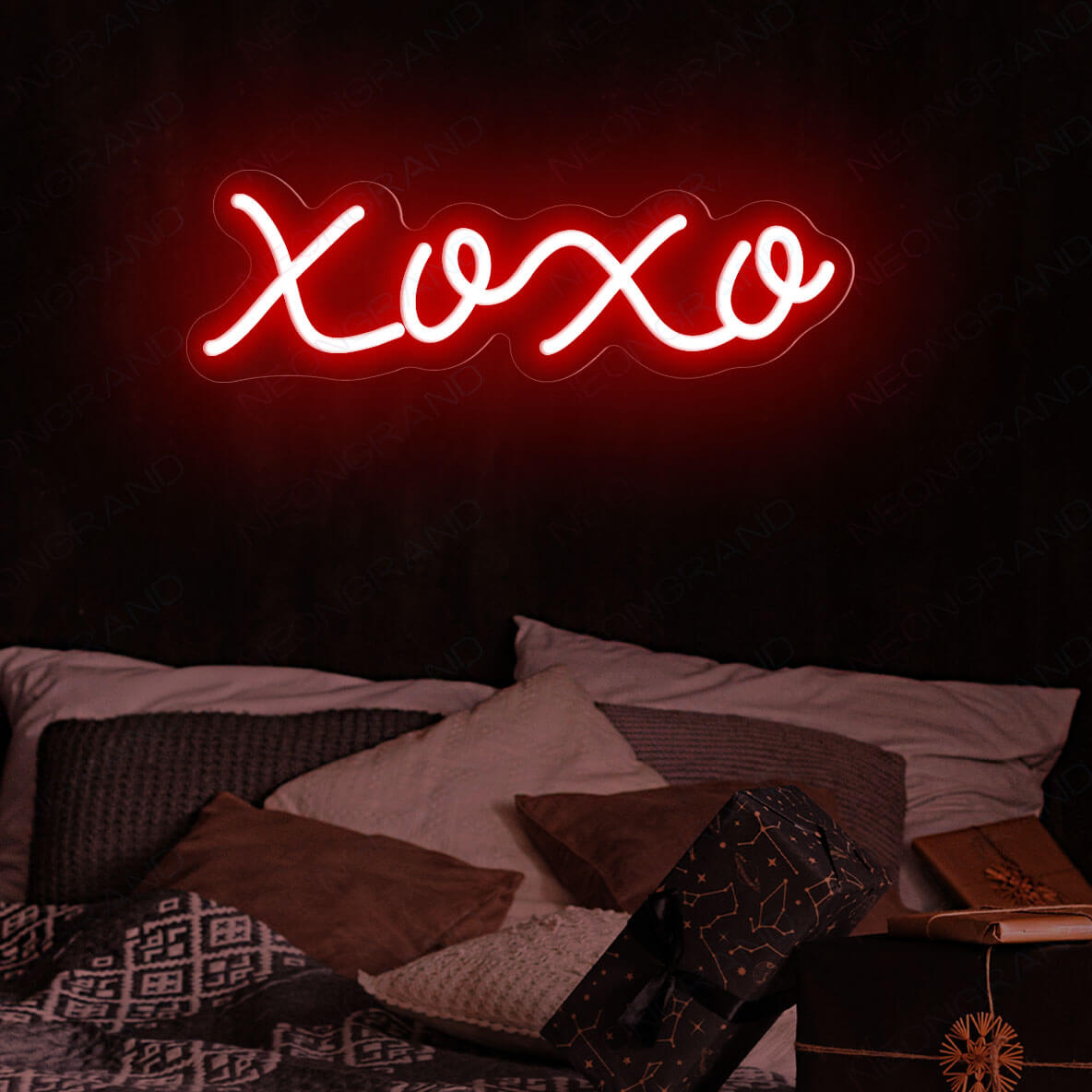 XOXO Neon Sign Hugs And Kisses Love Led Light red wm
