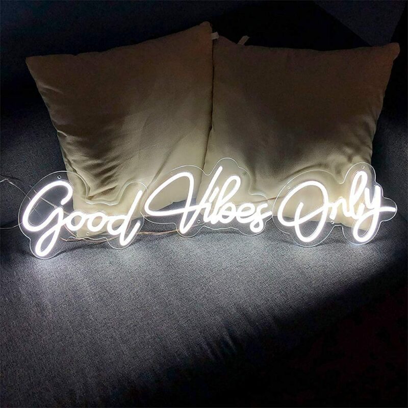 Use Neon Aesthetic Bedroom Signs To Be Trendy!